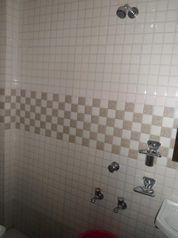 Hotel Madhusudan Dwarka  Room photo